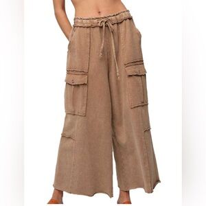 Easel Tan Wide-Leg Cargo Pants